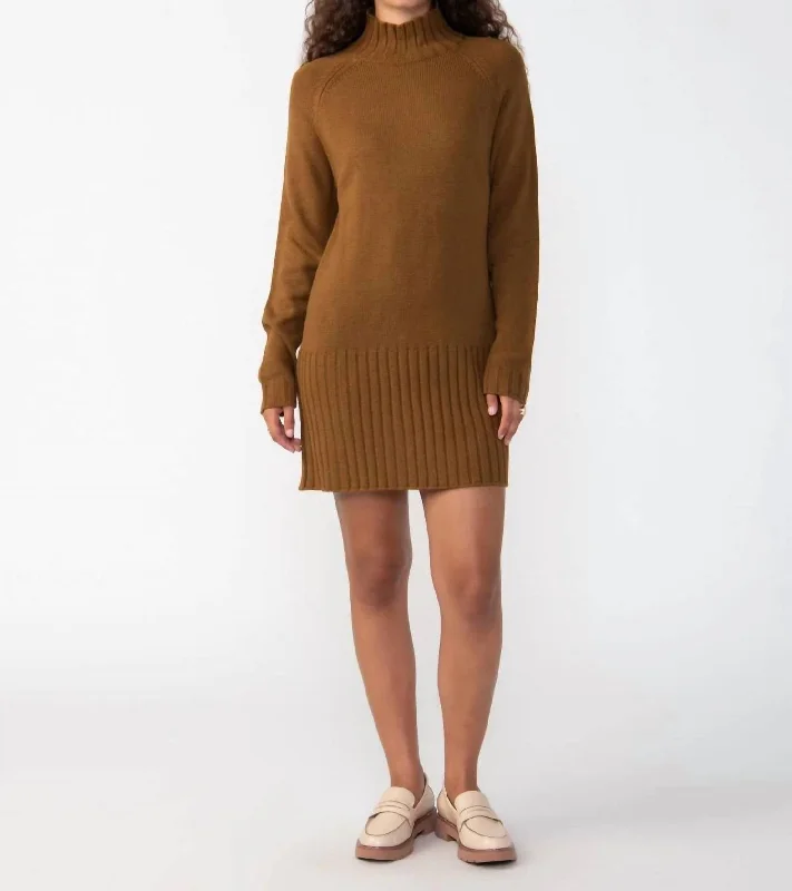 Flowing Silhouette The Sweater Mini Dress In Spice