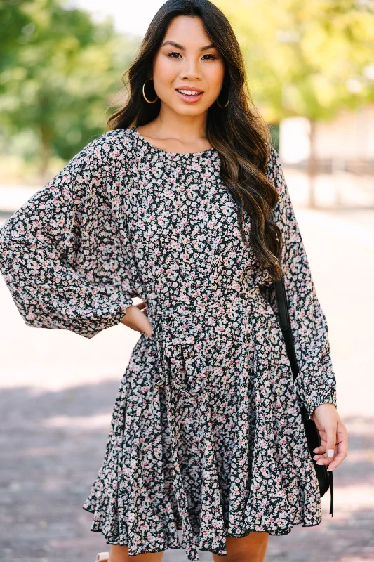 Best-Sellers Holding You Tight Black Ditsy Floral Dress