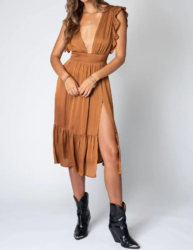 Stylish Looks The Jessie Midi Dress In Golden