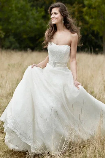 Holiday Sale Strapless Floor-Length Sleeveless Broach Lace Wedding Dress