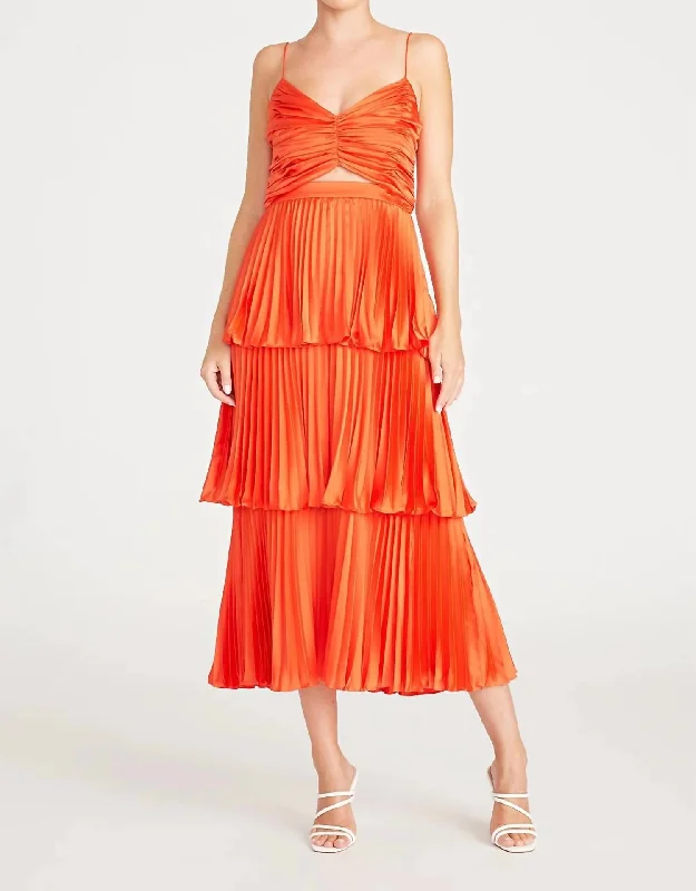 End Of Season Sale Lulla Pleated Midi Dress In Poppy Field