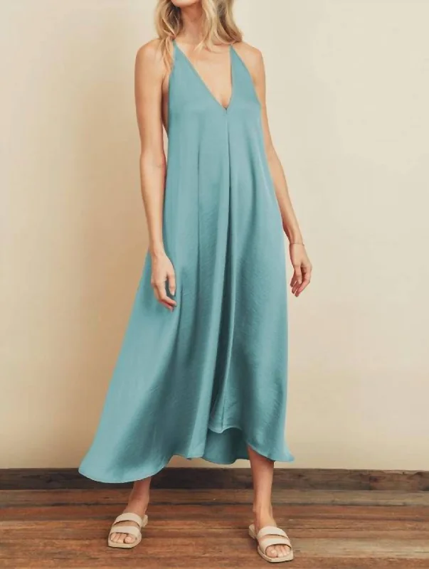 Spring Fashion Caitlyn Flare Maxi Dress in Caribbean