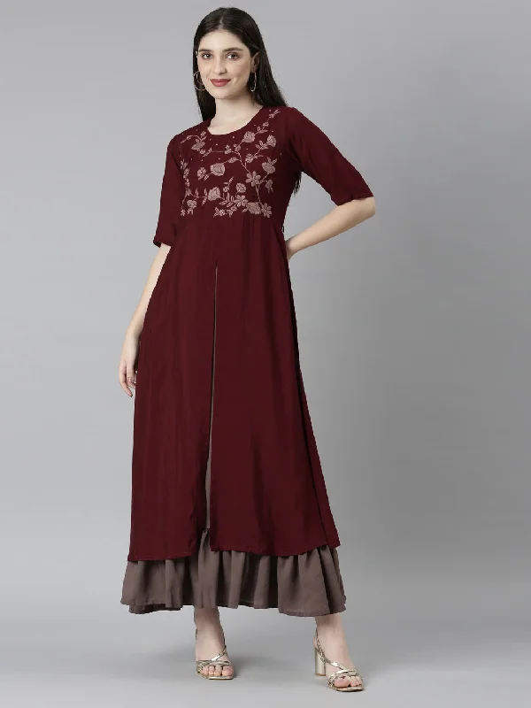 Score Big On Glamorous Red - Carpet Styles Neeru's Brown Straight Casual Floral Dresses