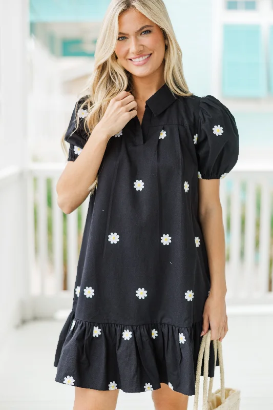 Spring Fashion Dream Of The Day Black Floral Embroidered Dress