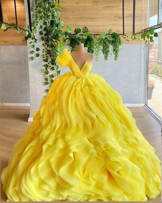 Spring Fashion Stunning Yellow Long Ball Gown Princess Dress Y5833