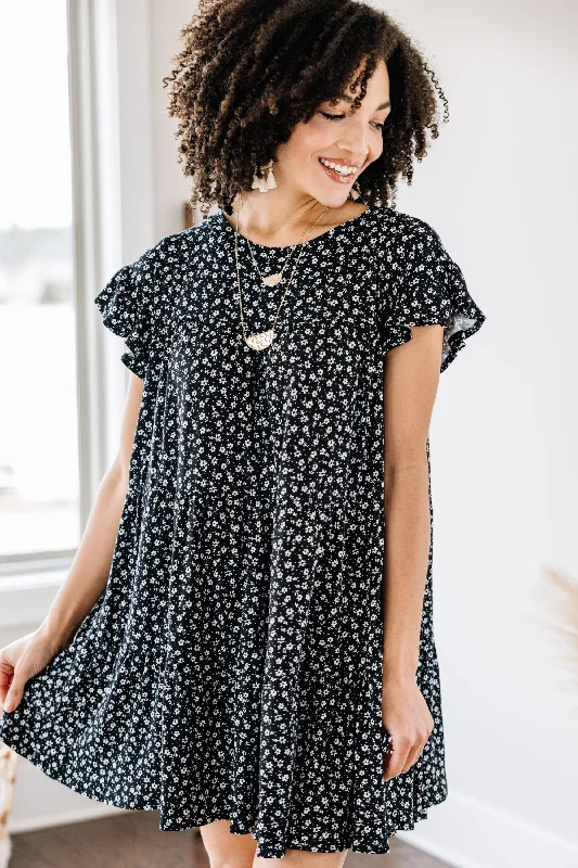 Latest Trends Well Wishes Black Ditsy Floral Dress