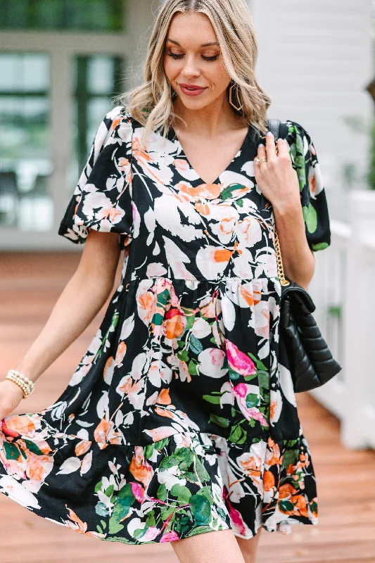 Beat The Heat In Tropical Styles See You Coming Black Floral Dress