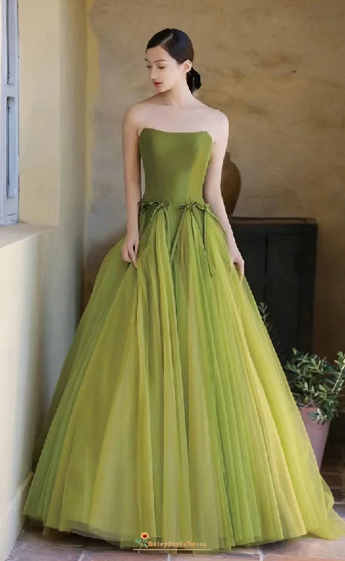 Fashion-Forward Outfits Romantic Forest Green Tulle Evening Dress