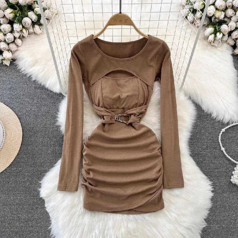 Chic Style Long Sleeve Round Neck Short Pleated Dress     S4074