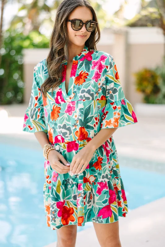 Score Big On Glamorous Red - Carpet Styles Feeling Like Love Jade Green Floral Dress