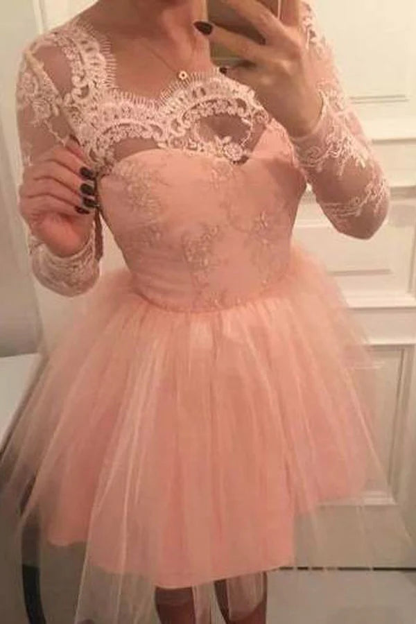 Spring Wardrobe Long Sleeves Short Prom Tulle Homecoming Dresses with Appliques     S3291